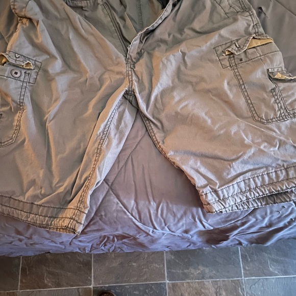 Wear first cargo shorts - Picture 3 of 3